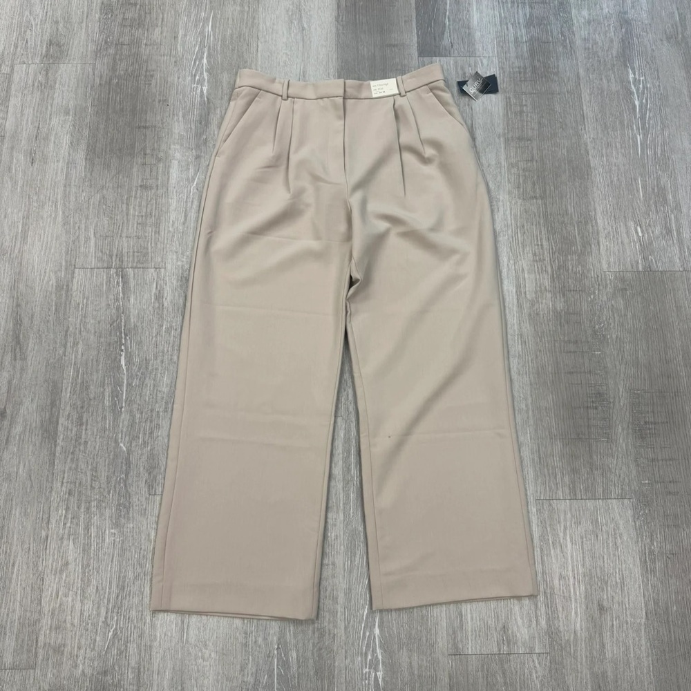 Abercrombie & Fitch Light Tan Ultra High Rise Wide Leg Pants - New - Size 16 - Picture 2 of 4